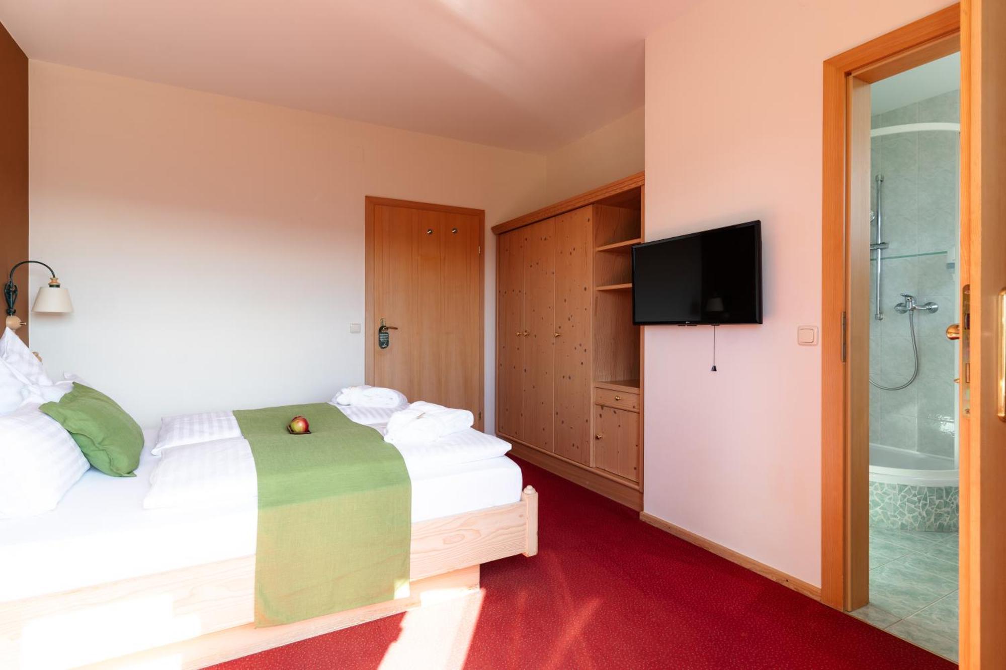 Mahorko Wein Wellness Wasserbueffel Гланц-ан-дер-Вайнштрасе Экстерьер фото